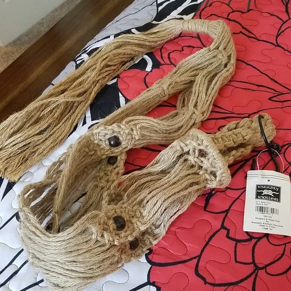 Macrame Plant Hanger - Picture 7 of 8